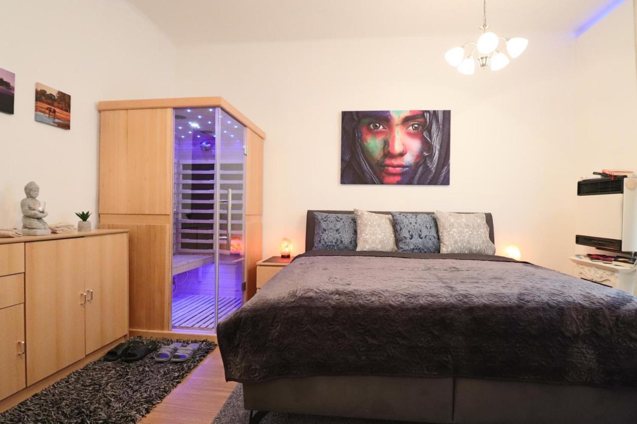 Apartment Relax Strasnice: With Private Infra-Sauna ! Prag Exterior foto